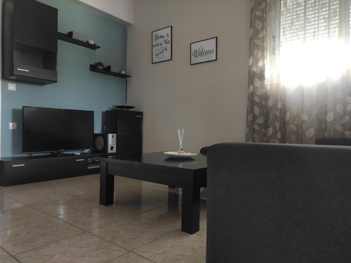 Nickthegreekapartment Galatas  Екстер'єр фото