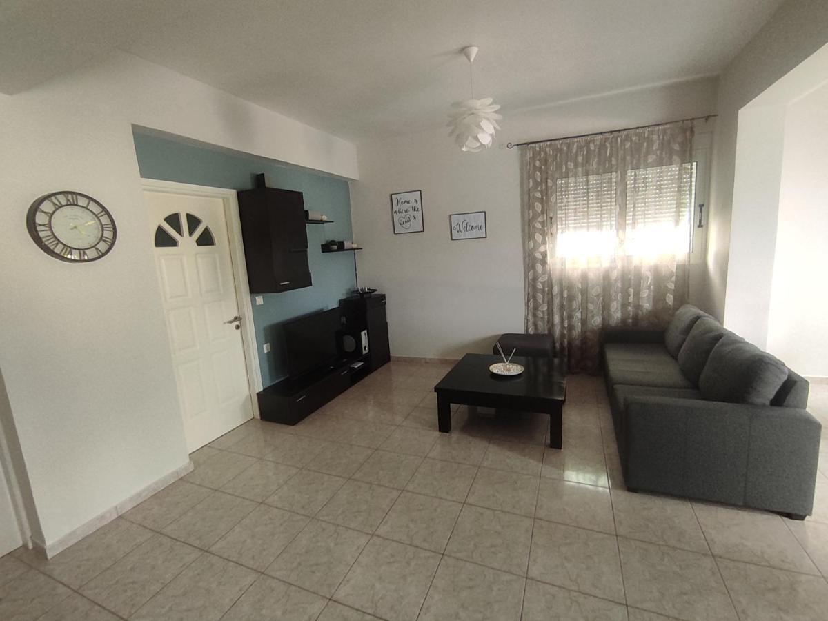 Nickthegreekapartment Galatas  Екстер'єр фото